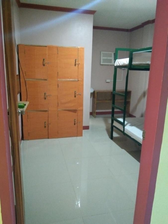Rms Travellers Inn Poro Екстер'єр фото