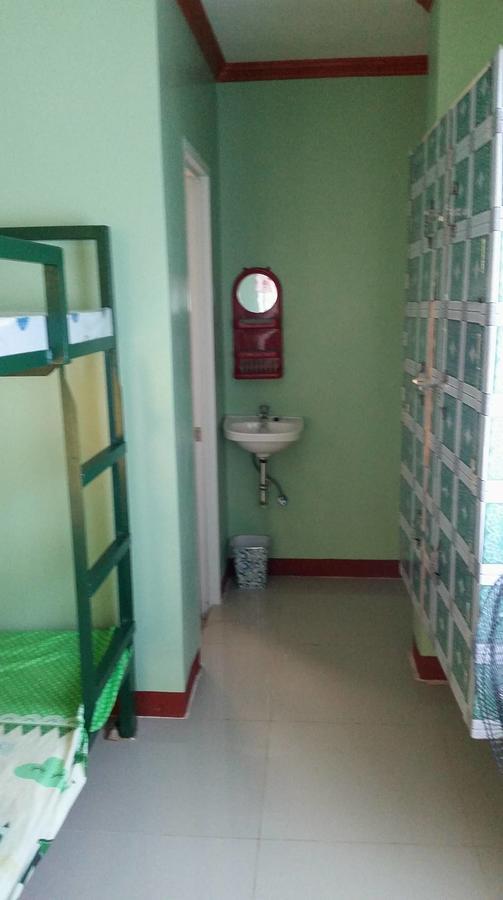 Rms Travellers Inn Poro Екстер'єр фото