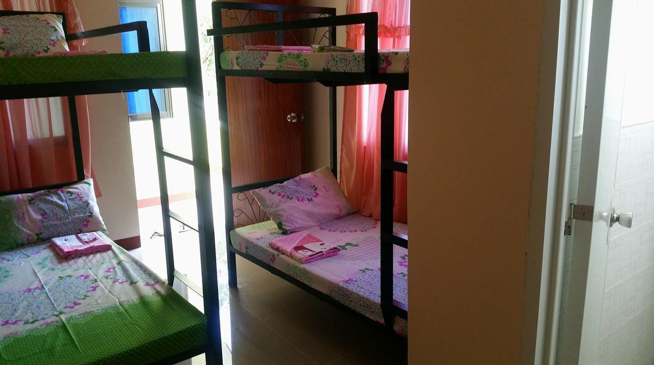 Rms Travellers Inn Poro Екстер'єр фото